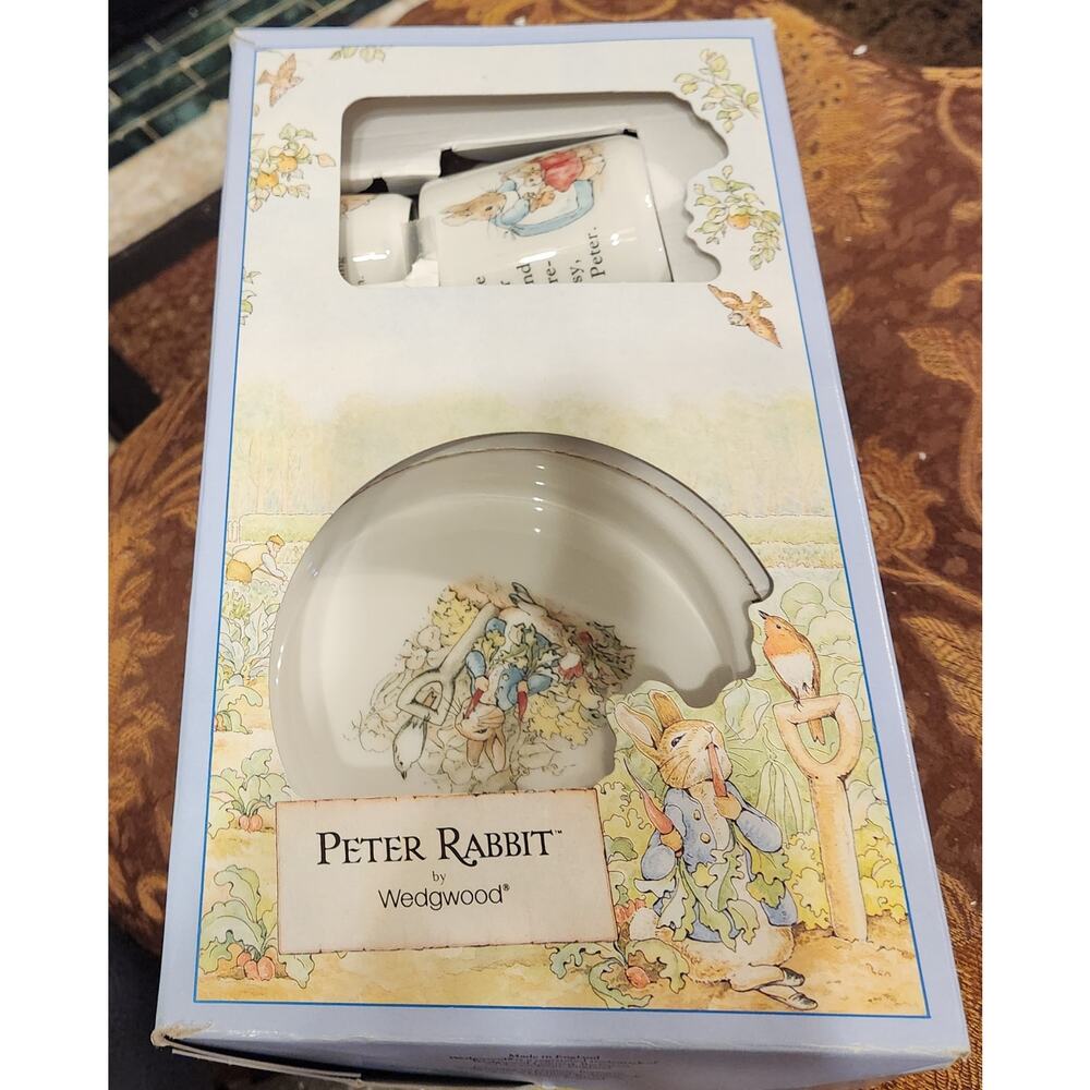 Peter Rabbit 4 Piece China Set Beatrice Potter from Wedgewood England 1992